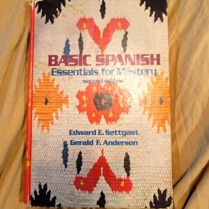 $4 Spanish Text book - great addition for Duolingo or Rosetta Stone etc-Espanol